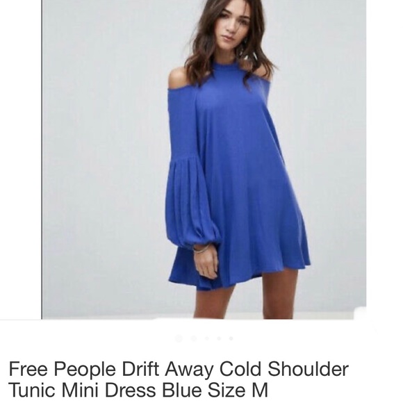Free People Tops - Free People Drift Away Cold Shoulder Tunic Top M